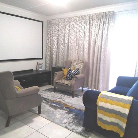 The Blyde Riverwalk Estate, R104 Bronkhorstspruit Road Apartment Pretoria Room photo